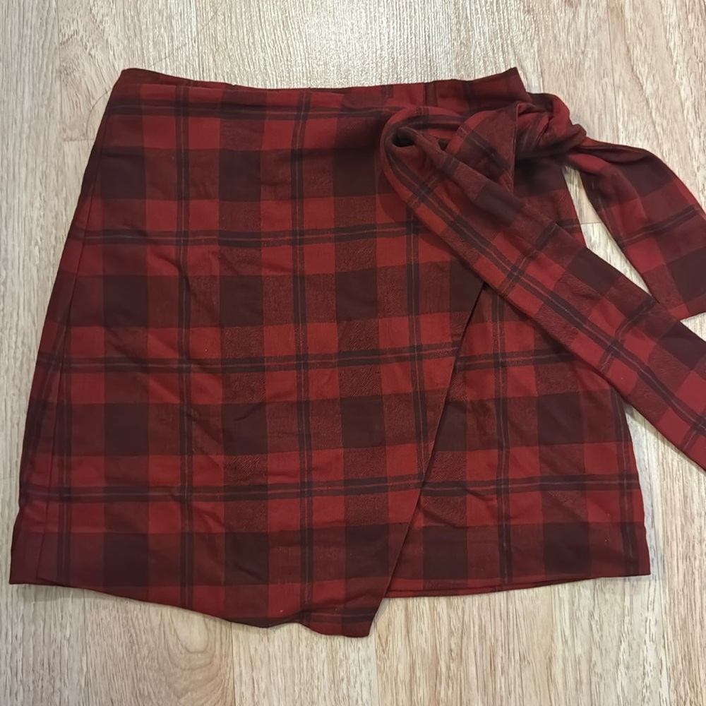 Aritzia Wilfred skirt